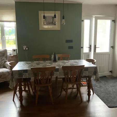 Welcoming And Peaceful Bed & Breakfast