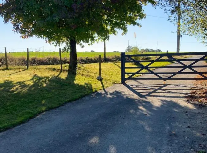 Welcoming And Peaceful ベッド・アンド・ブレックファスト Fougerolles-du-Plessis